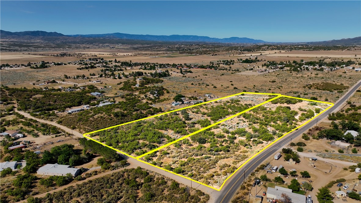 1 Wagon Wheel Road Anza, CA 92539 - Photo 24 of 31 an aerial view of beach