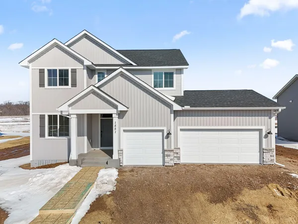 $559,900 | 1551 Creekwood Drive, New Richmond, WI 54017