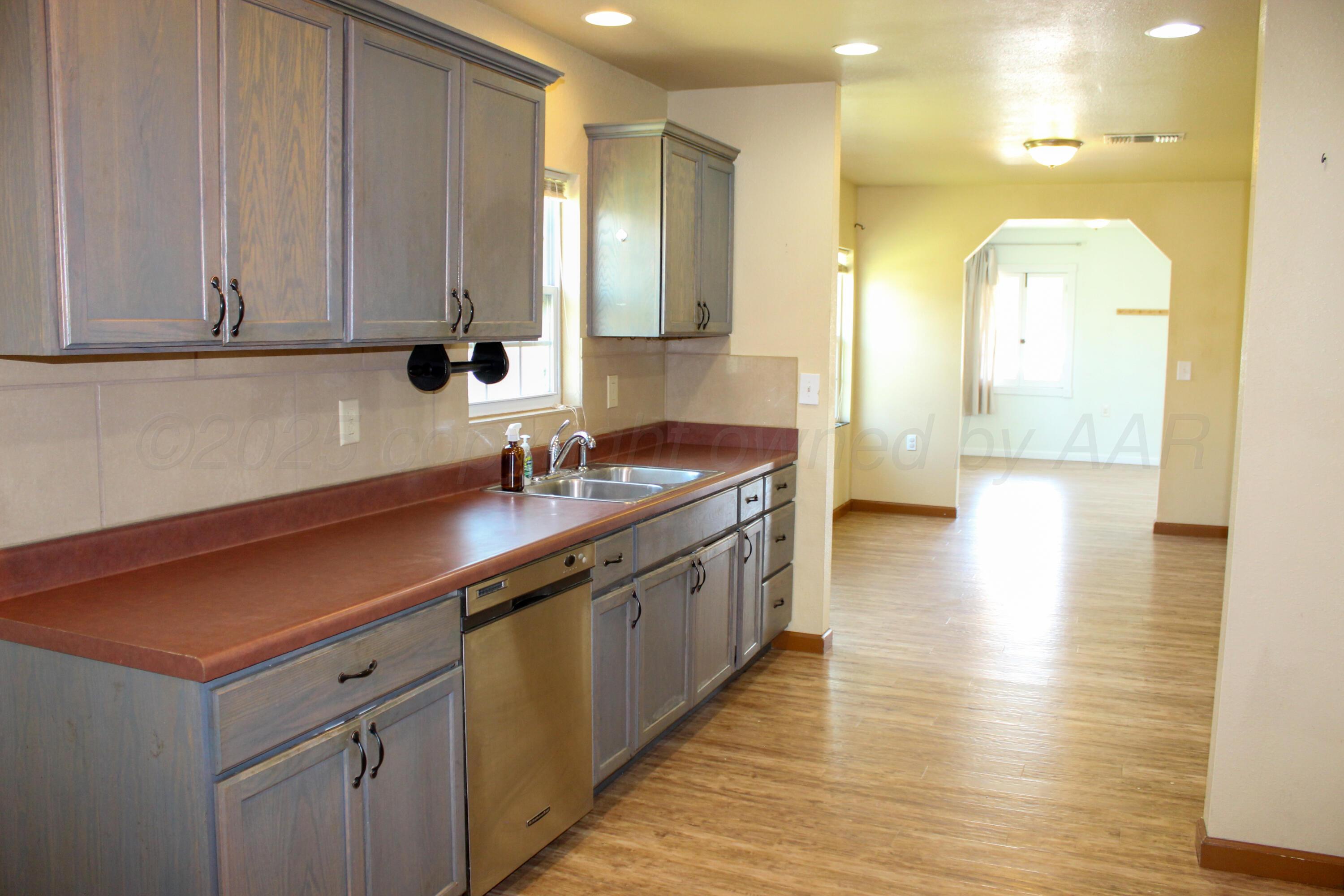 601 Coble Street Borger, TX 79007 - Photo 10 of 15 Photo Aug 22 2025, 11 15 04 PM