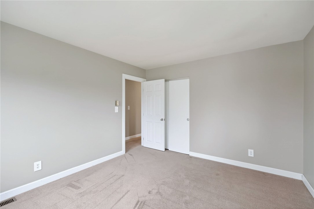543 West Krepps Road Xenia, OH 45385 - Photo 25 of 41 Bedroom 3