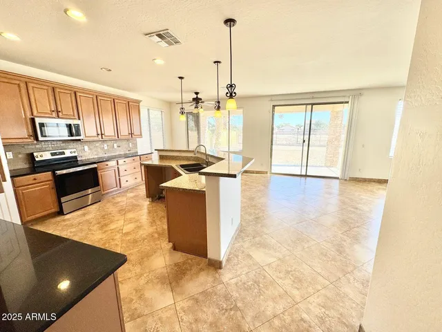 $2,695 | 7003 South 55th Lane, Laveen, AZ 85339