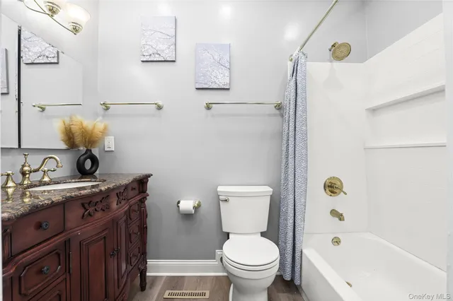 $475,000 | 103 Twin Brook Court, Carmel, NY 10512