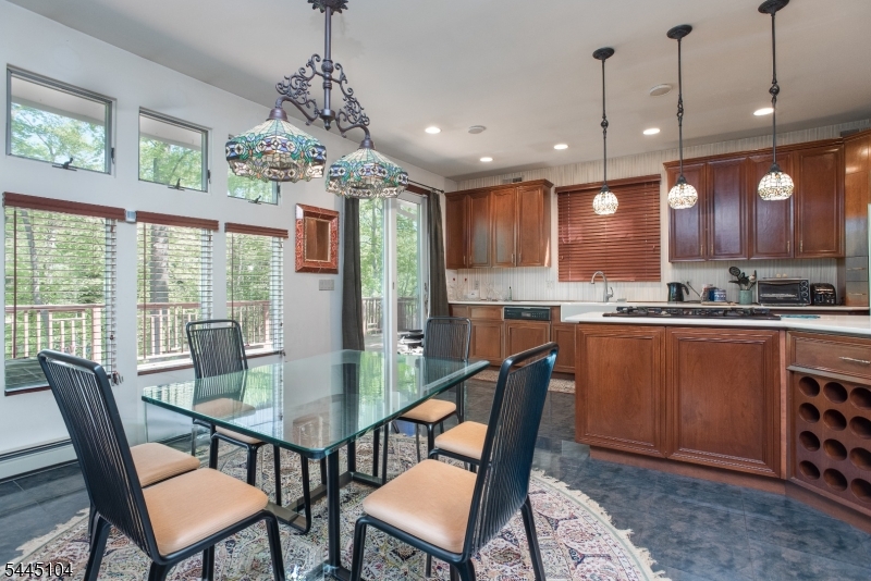 203 Rock Road West Green Brook, NJ 08812 - Photo 8 of 26