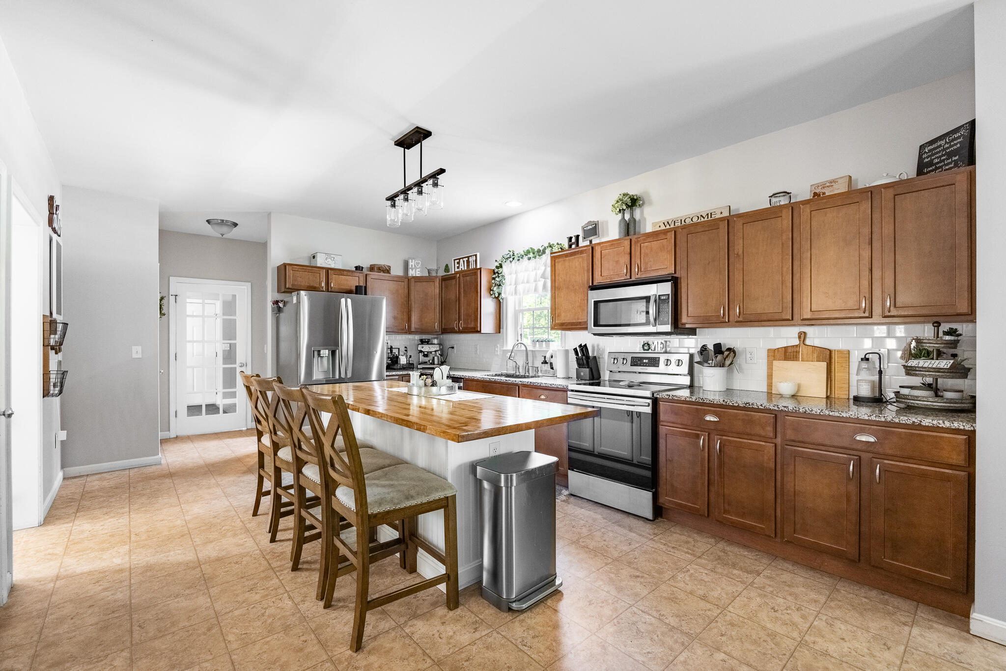 82 Grant Road Orono, ME 04473 - Photo 5 of 41 Grant Rd Interiors-2