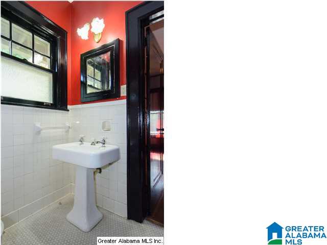 914 Linwood Road Birmingham, AL 35222 - Photo 26 of 32