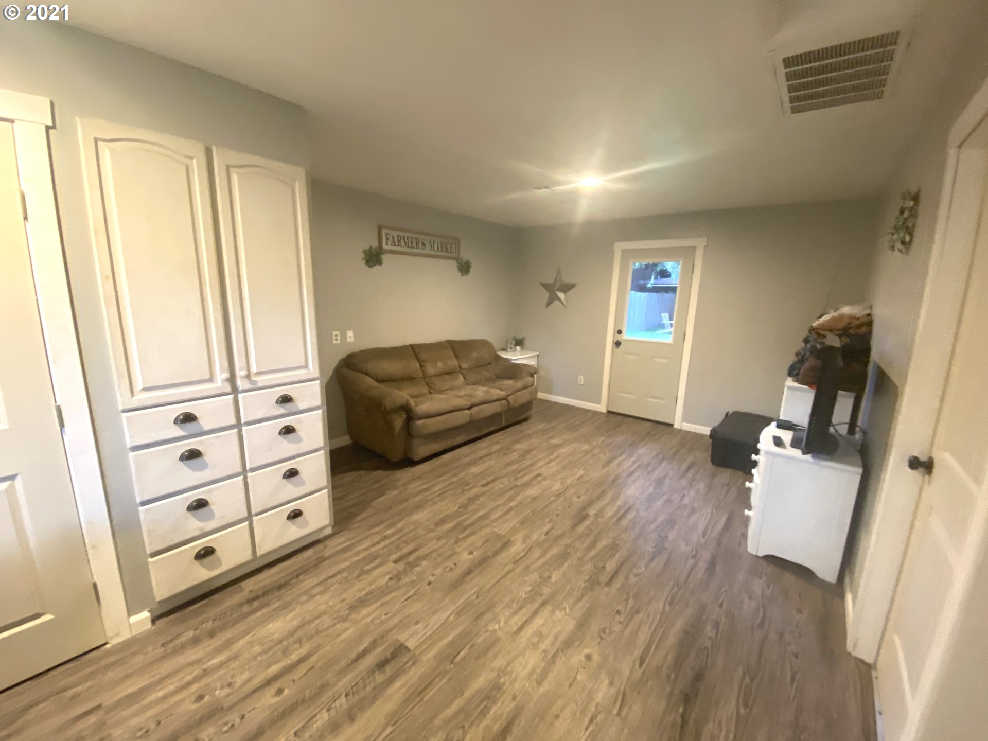 34881 Mathews Road Eugene, OR 97405 - Photo 15 of 28 Gallery Image 15