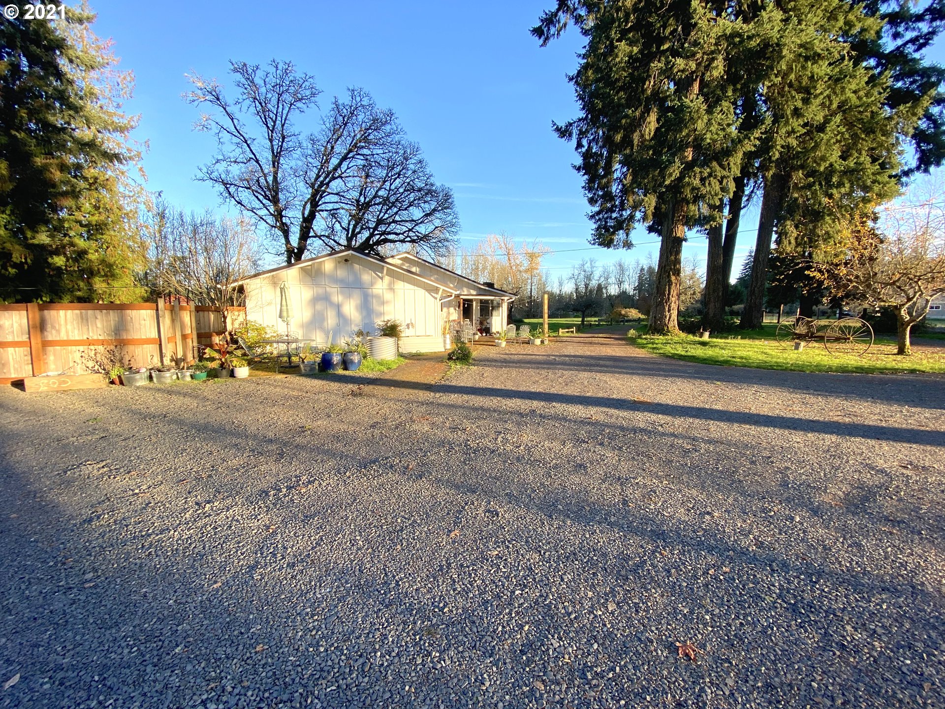 34881 Mathews Road Eugene, OR 97405 - Photo 19 of 28 Gallery Image 19
