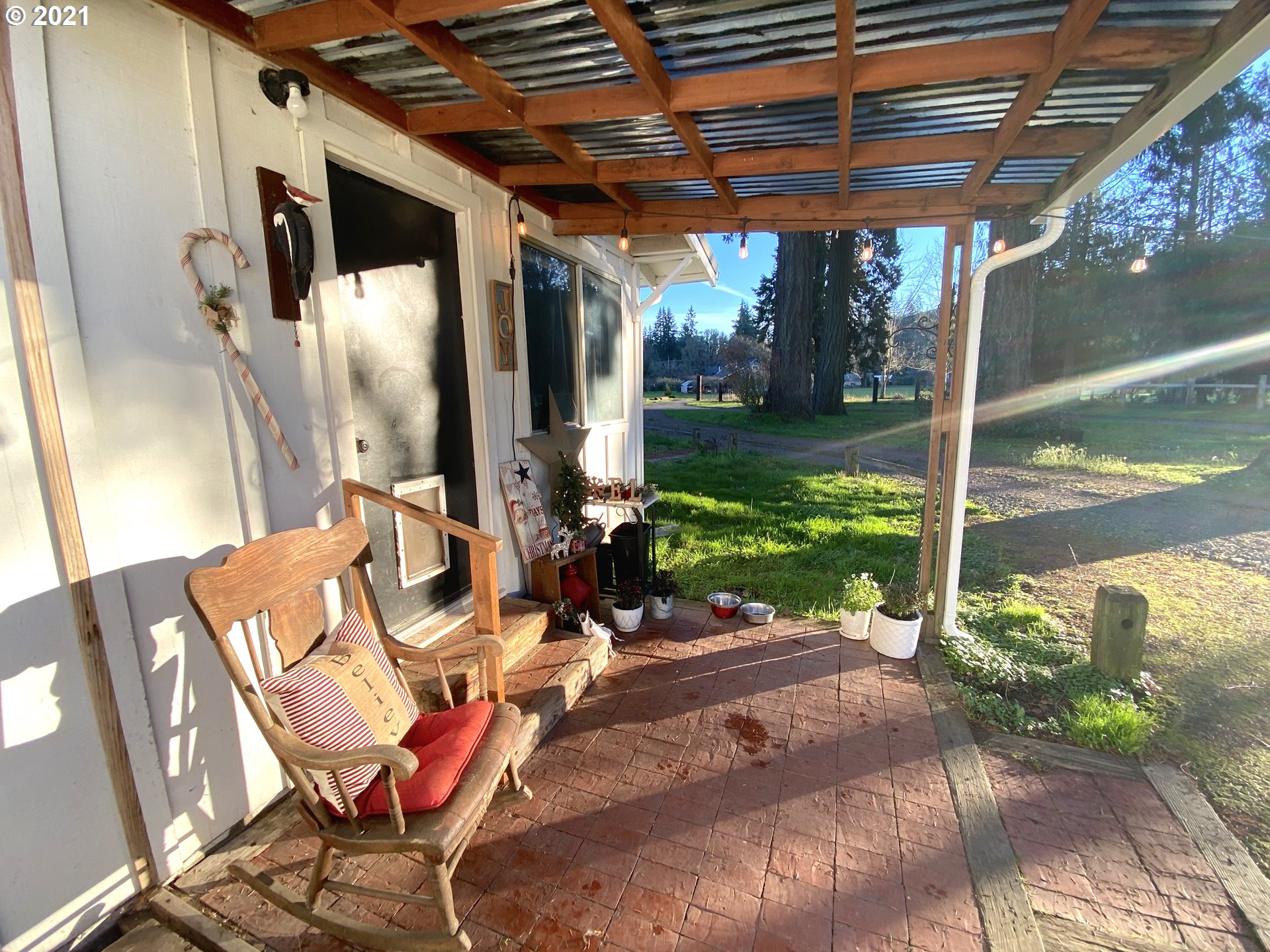 34881 Mathews Road Eugene, OR 97405 - Photo 20 of 28 Gallery Image 20