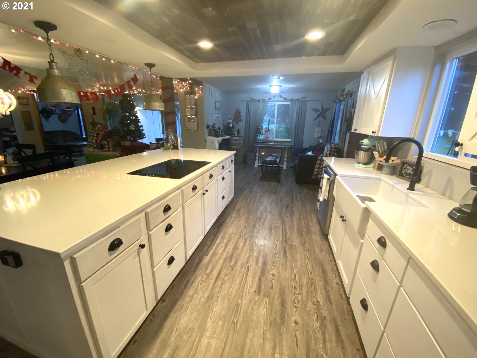 34881 Mathews Road Eugene, OR 97405 - Photo 4 of 28 Gallery Image 4