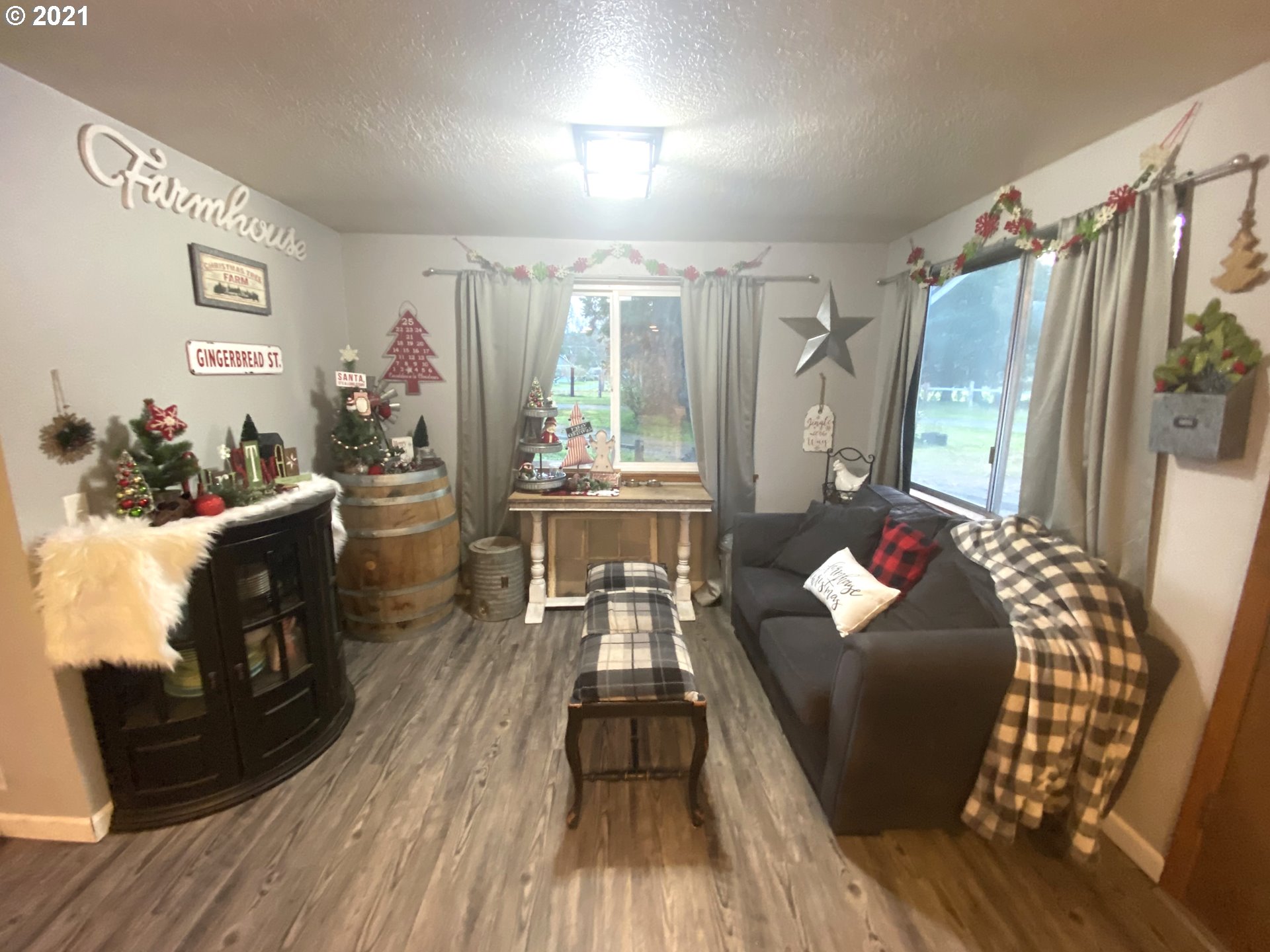 34881 Mathews Road Eugene, OR 97405 - Photo 7 of 28 Gallery Image 7