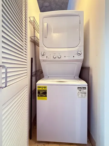 $399,000 | 900 North Kingsbury Street, Unit 835, Chicago, IL 60610