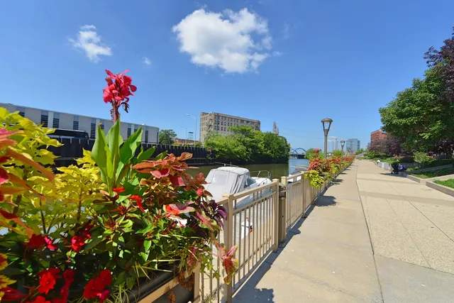$399,000 | 900 North Kingsbury Street, Unit 835, Chicago, IL 60610