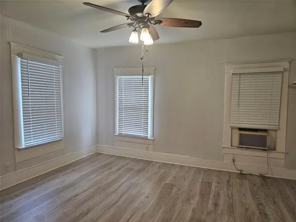 $1,650 | 1006 Grandview Avenue, Dallas, TX 75223