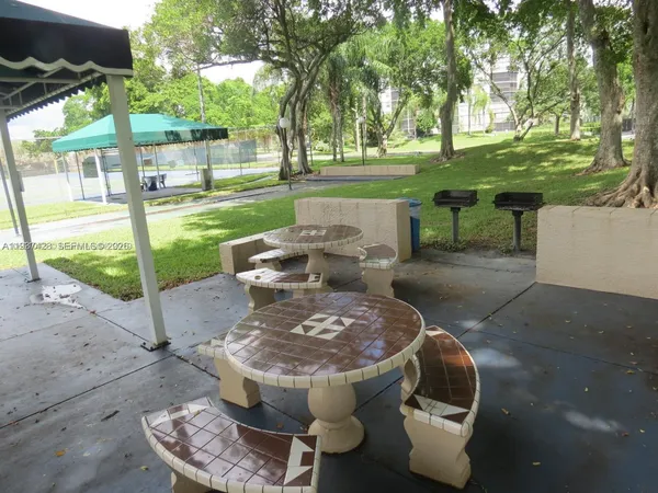 $1,850 | 2320 South Cypress Bend Drive, Unit 305, Pompano Beach, FL 33069