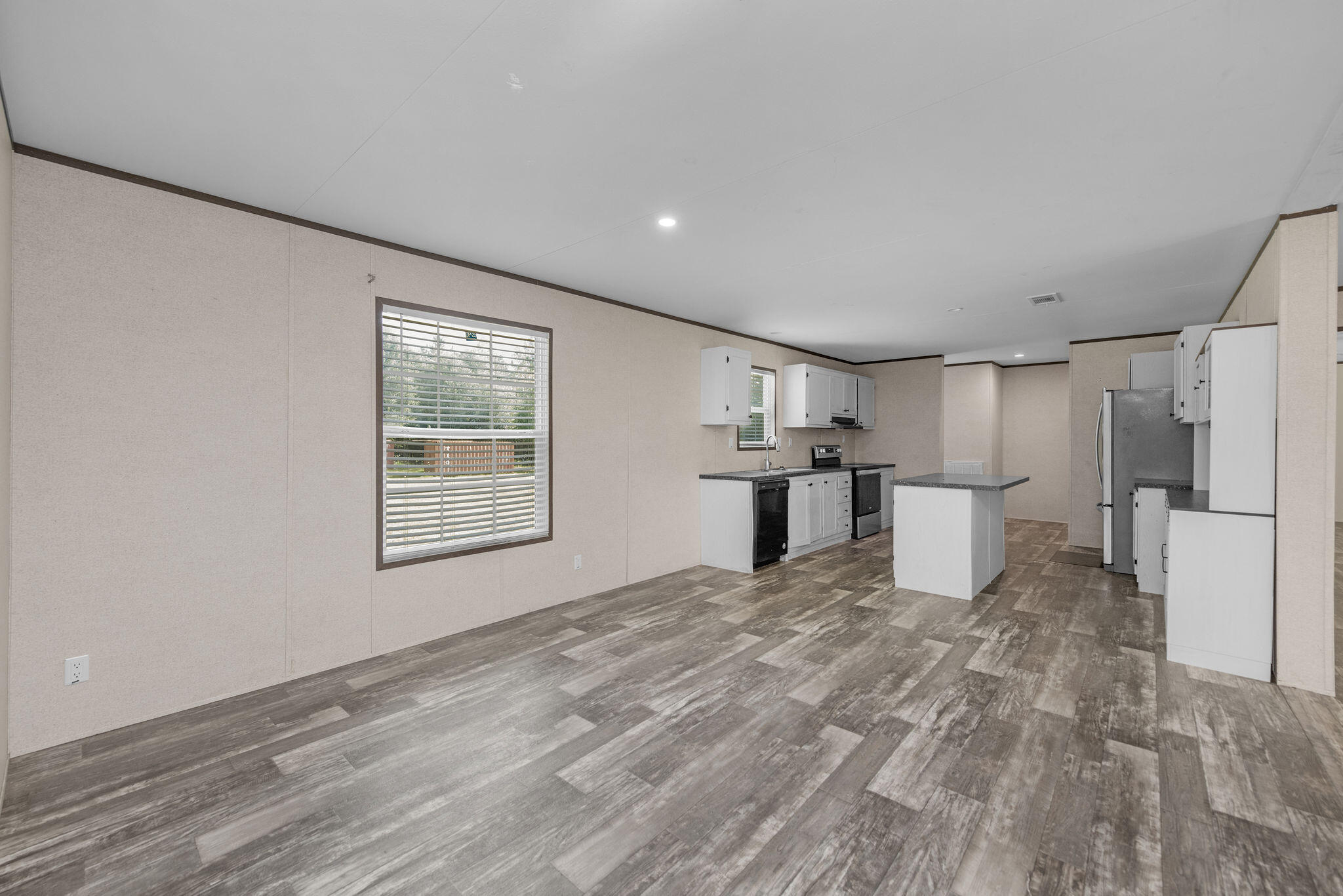 9718 Domino Road Milton, FL 32583 - Photo 9 of 48 Gallery Image 9