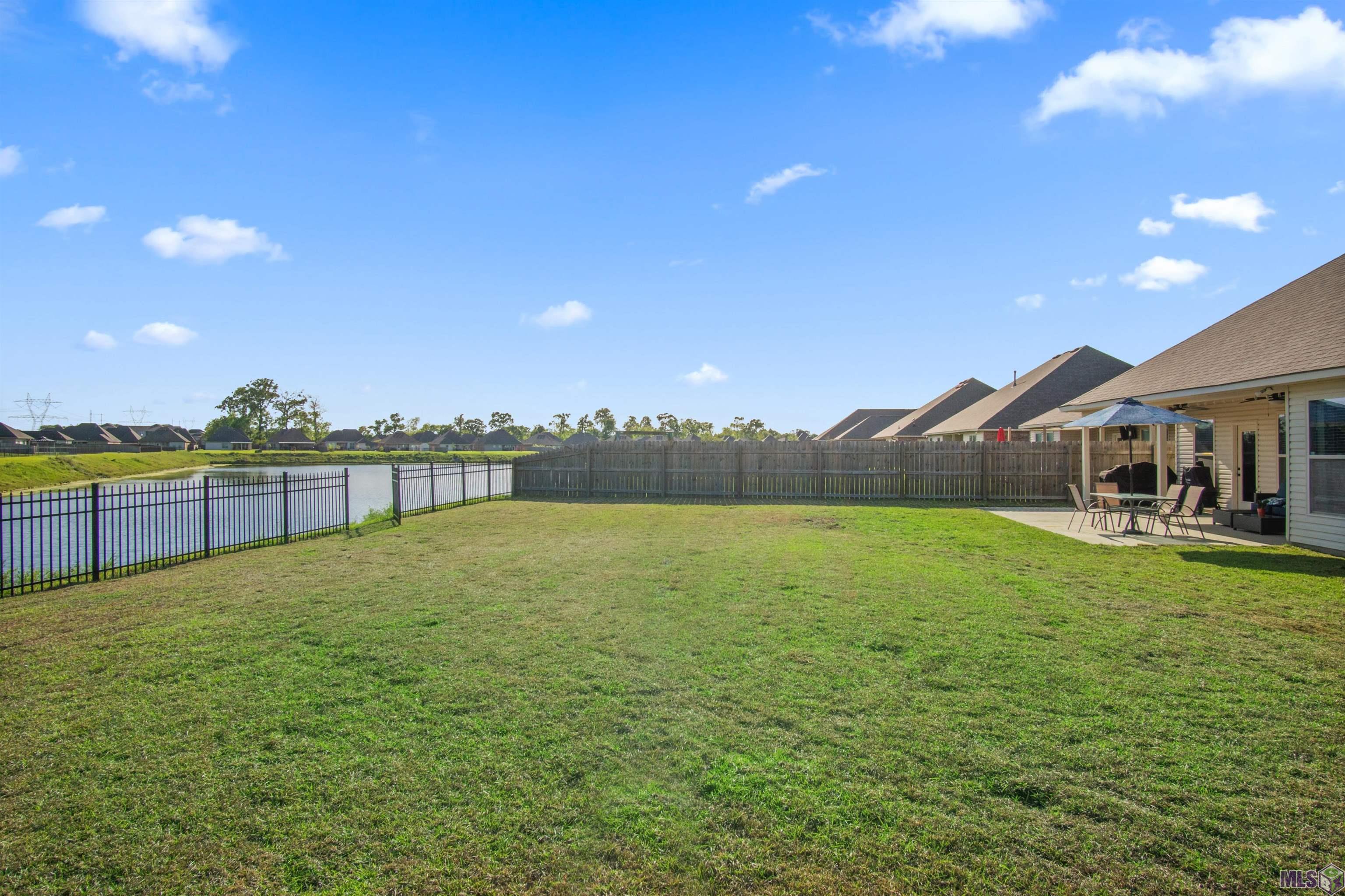 17872 Waterloo Drive Baton Rouge, LA 70817 - Photo 14 of 17 backyard
