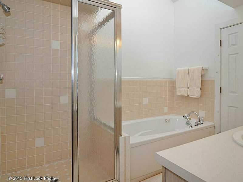 7 Upland Road Westerly, RI 02891 - Photo 18 of 22 Master Bath/Spa.