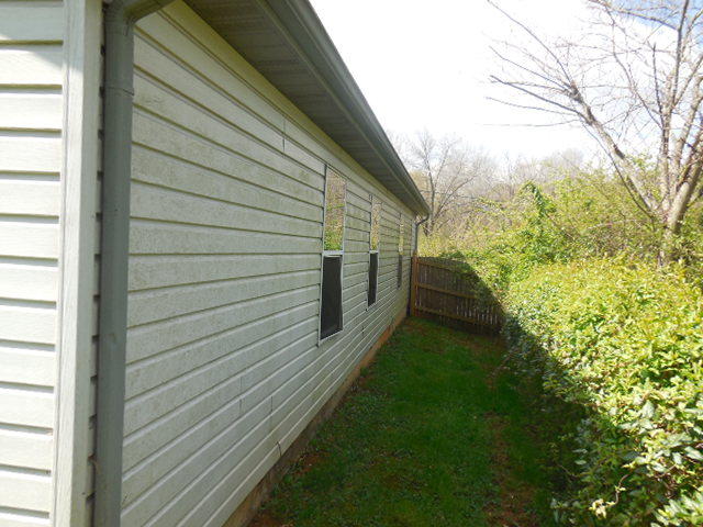 800 Washburn Road Northwest Knoxville, TN 37919 - Photo 4 of 11 DSCN0398.JPG