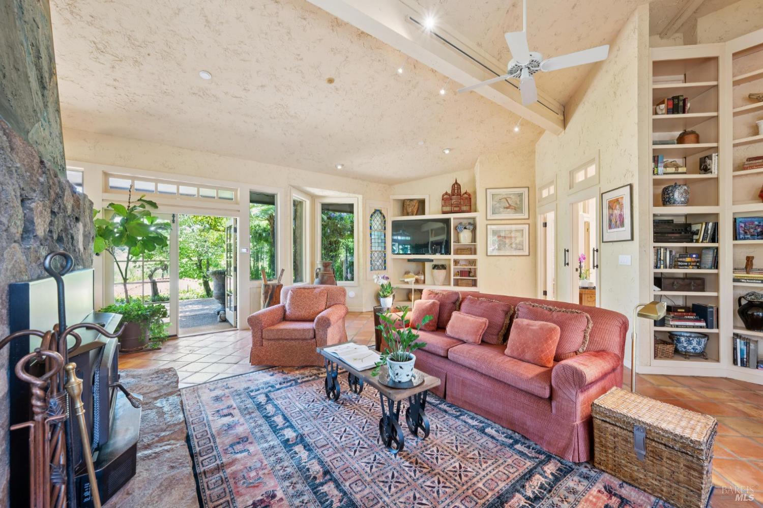 1633 Dry Creek Road Healdsburg, CA 95448 - Photo 10 of 64