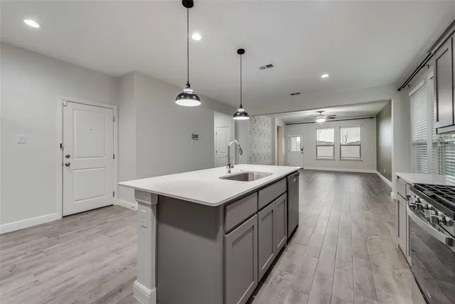 $2,600 | 11109 Rockchapel Drive, Fort Worth, TX 76052