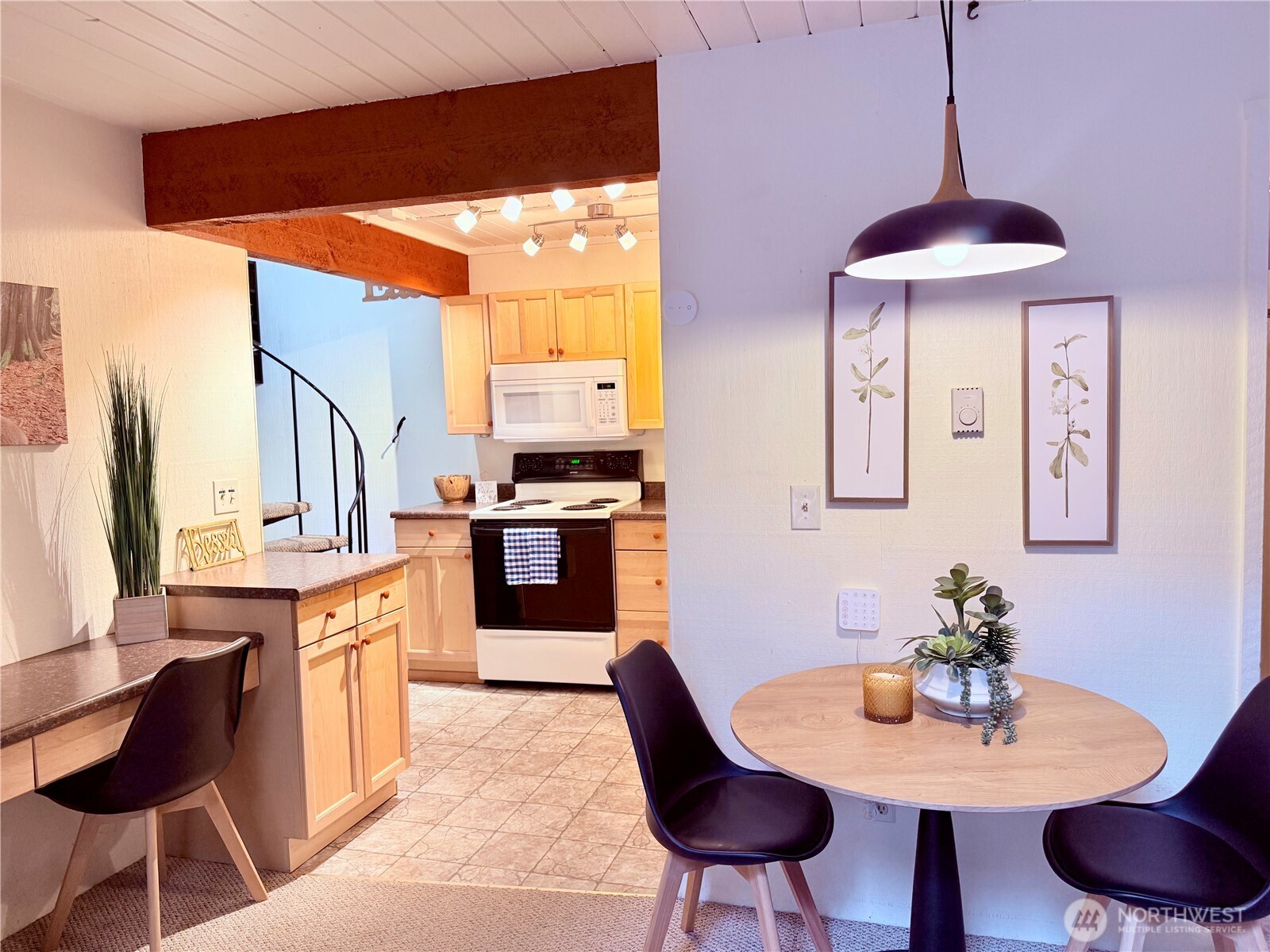 741 East Promontory Road Shelton, WA 98584 - Photo 11 of 40