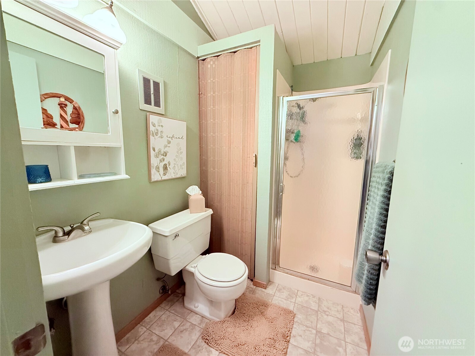 741 East Promontory Road Shelton, WA 98584 - Photo 20 of 40