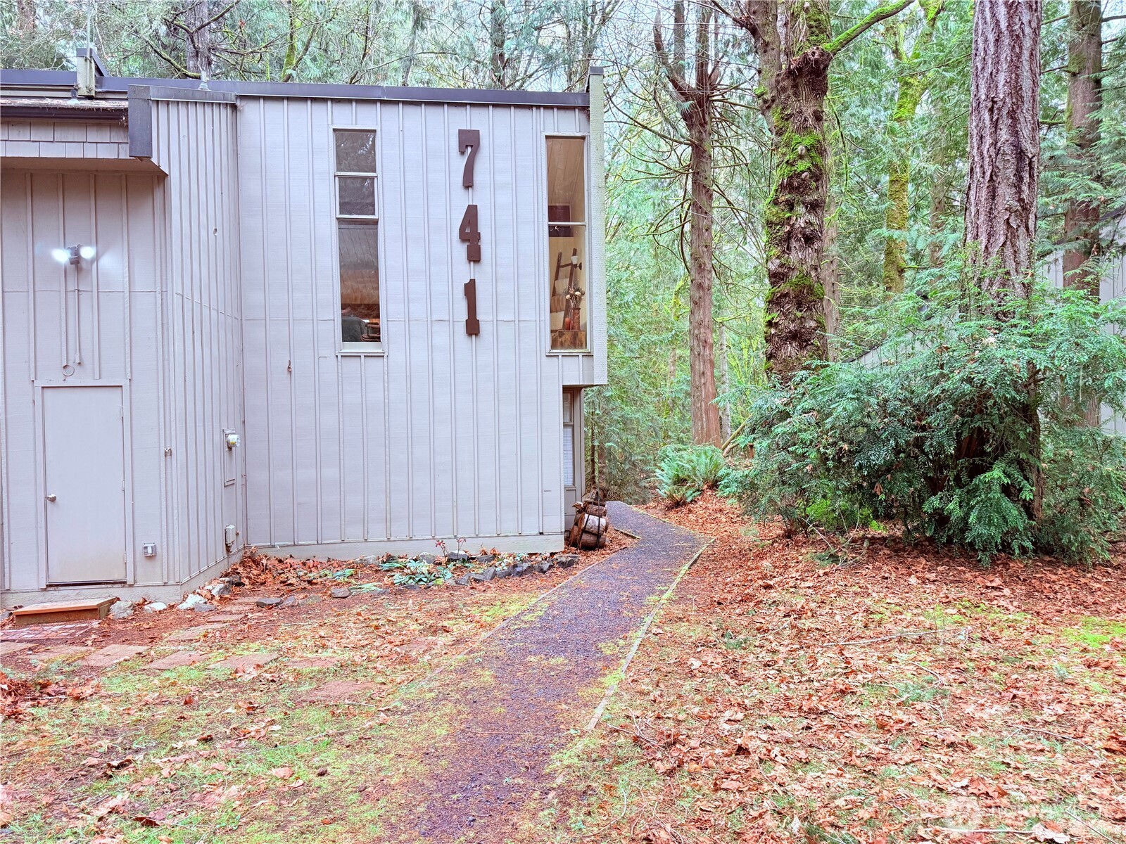 741 East Promontory Road Shelton, WA 98584 - Photo 3 of 40