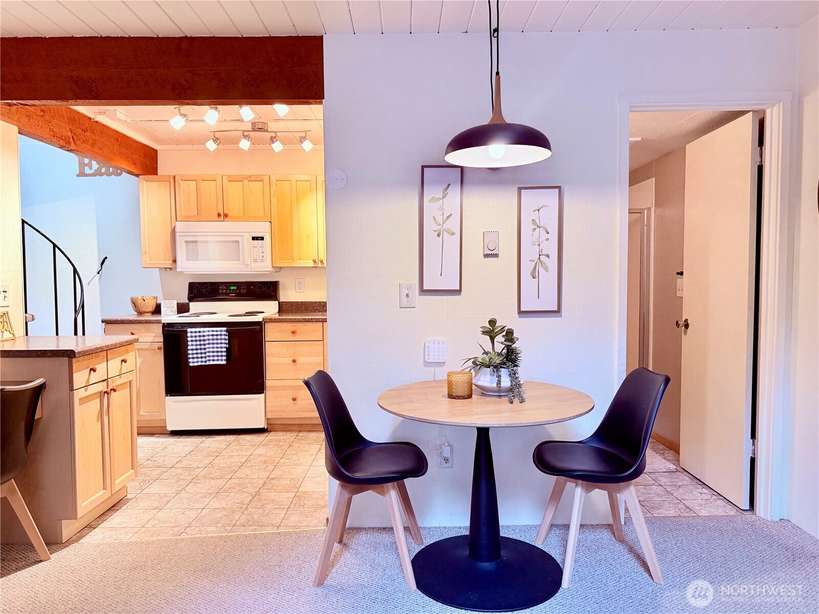 741 East Promontory Road Shelton, WA 98584 - Photo 10 of 40