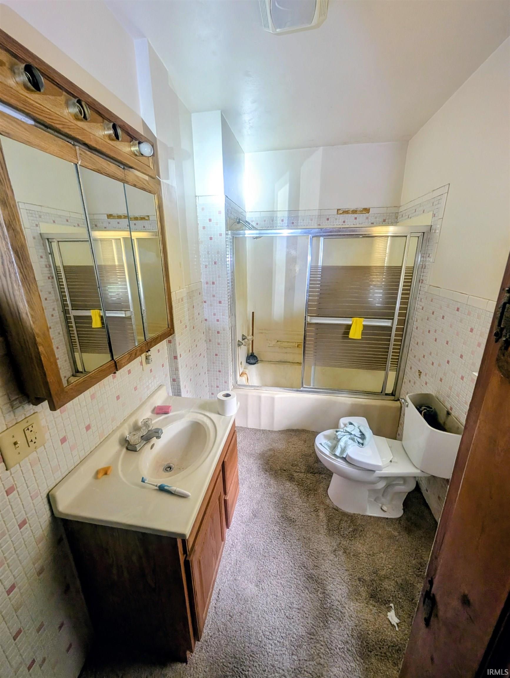55453 Glenn Road South Bend, IN 46628 - Photo 9 of 28 Gallery Image 9