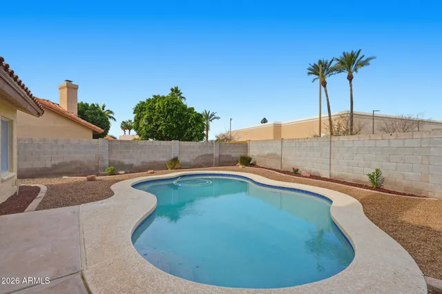 $690,000 | 845 North Oak Court, Chandler, AZ 85226