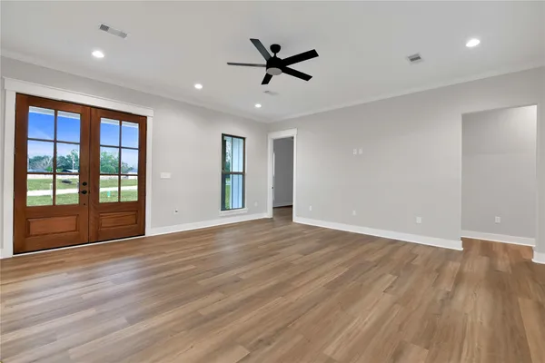 $405,000 | 60 Bluegill Drive, Shepherd, TX 77371