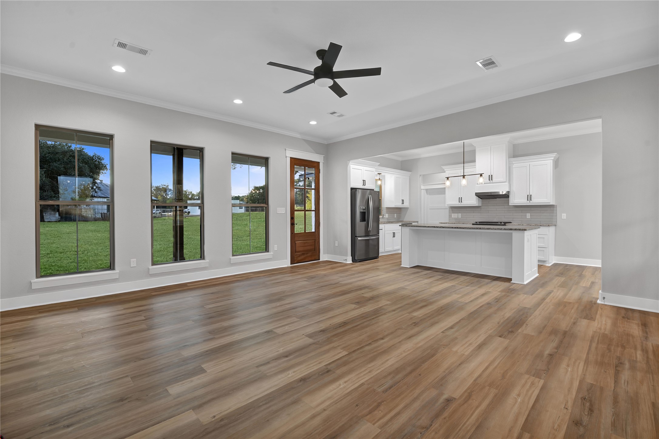 60 Bluegill Drive Shepherd, TX 77371 - Photo 5 of 29