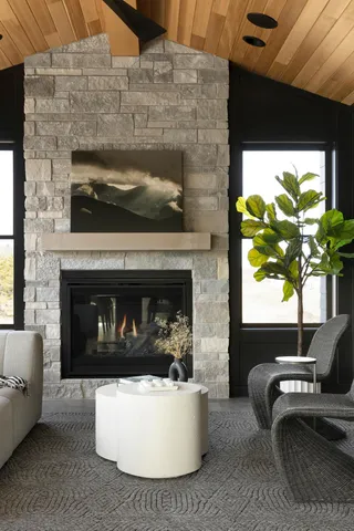 $2,995,000 | 2045 Bridgevine Court, Independence, MN 55359