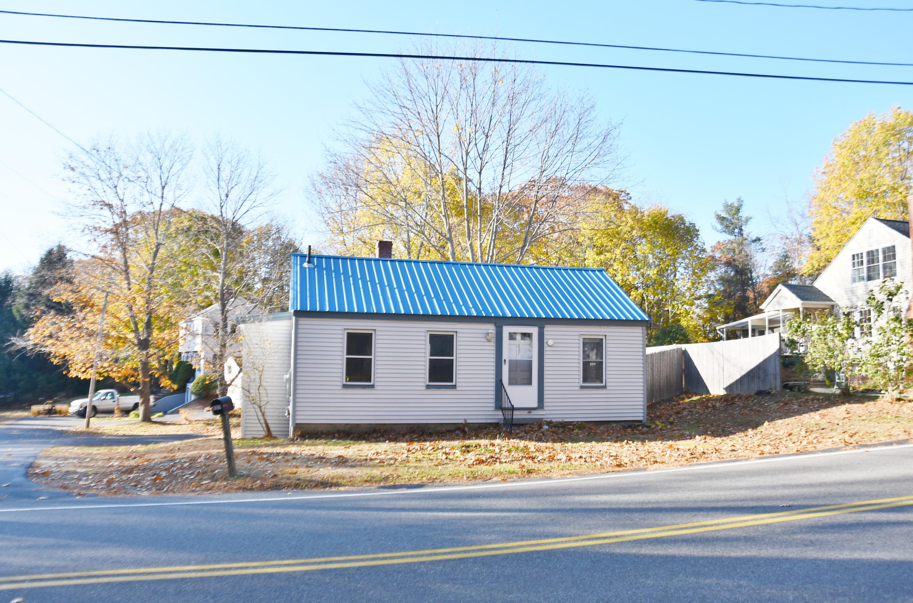 537 Mitchell Road Cape Elizabeth, ME 04107 - Photo 2 of 34 DSC_0184