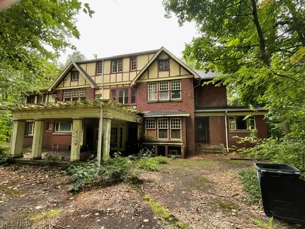 $315,000 | 74 Maplewood Avenue, Akron, OH 44313