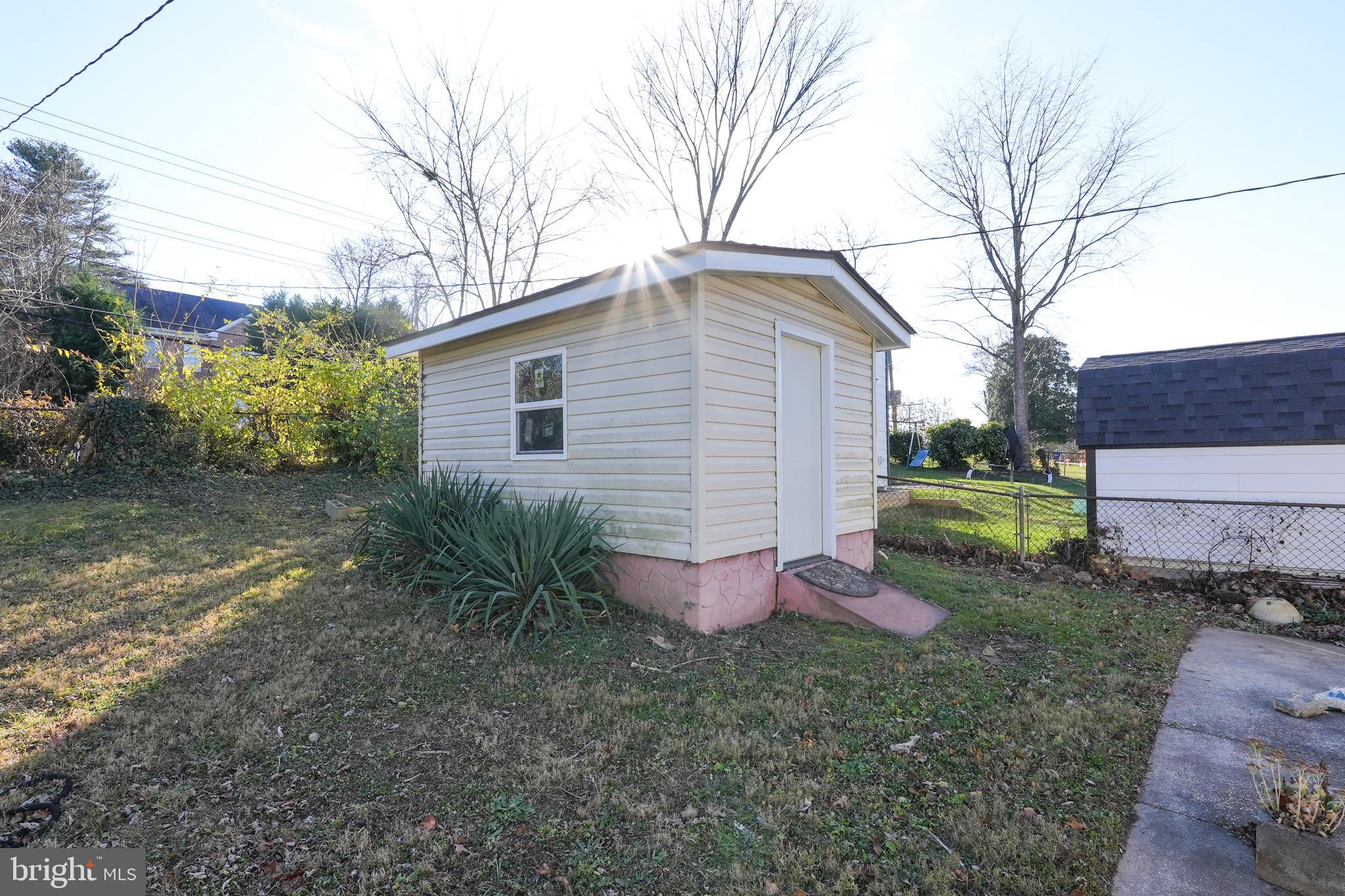 3252 Wayne Road Falls Church, VA 22042 - Photo 45 of 67 Gallery Image 45
