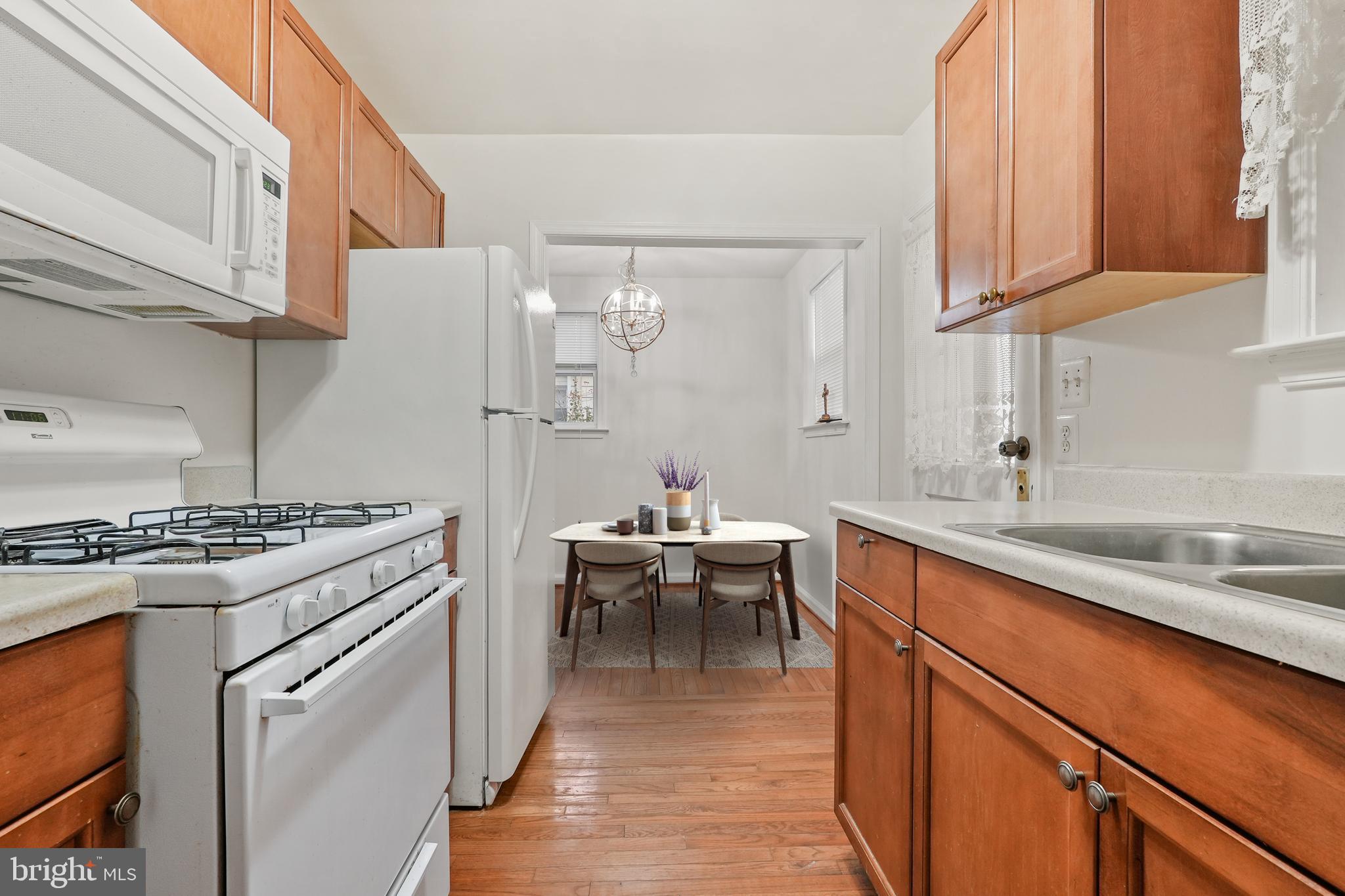 3252 Wayne Road Falls Church, VA 22042 - Photo 5 of 67 Gallery Image 5