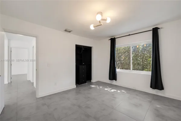 $7,150 | 801 Northeast 118th Street, Biscayne Park, FL 33161