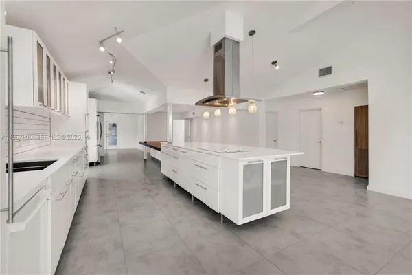 $7,150 | 801 Northeast 118th Street, Biscayne Park, FL 33161