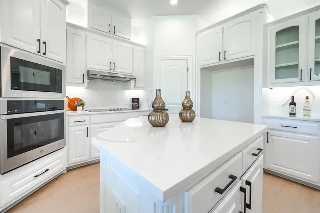 $785,000 | 12809 Day Break Trail, Burleson, TX 76028