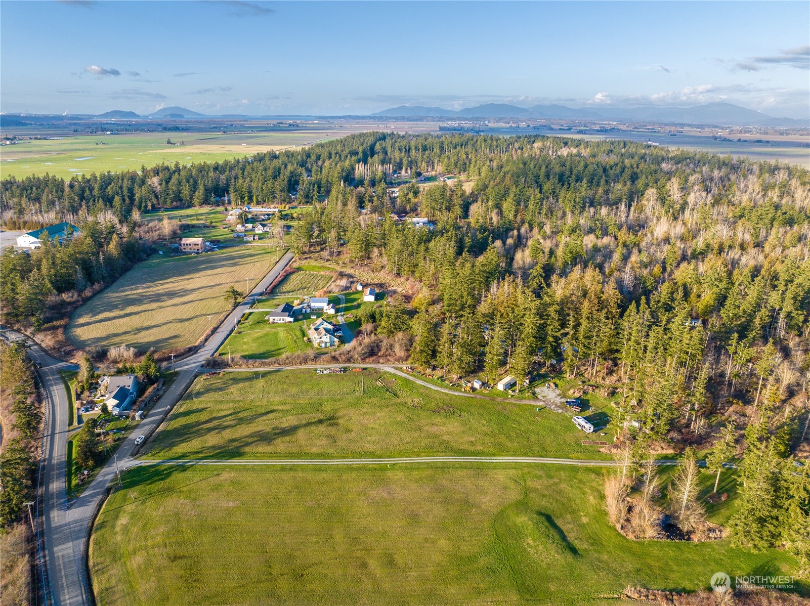 18743 Valentine Road Mount Vernon, WA 98273 - Photo 11 of 19 Gallery Image 11
