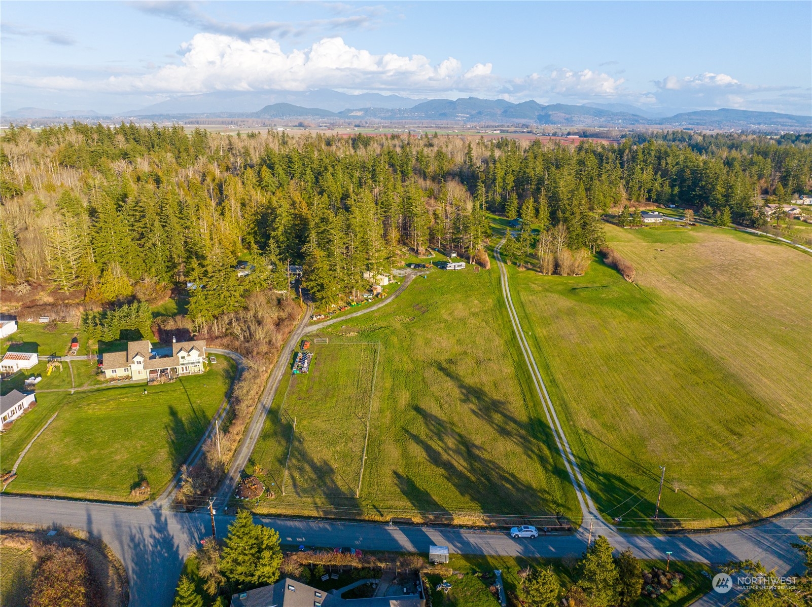 18743 Valentine Road Mount Vernon, WA 98273 - Photo 8 of 19 Gallery Image 8
