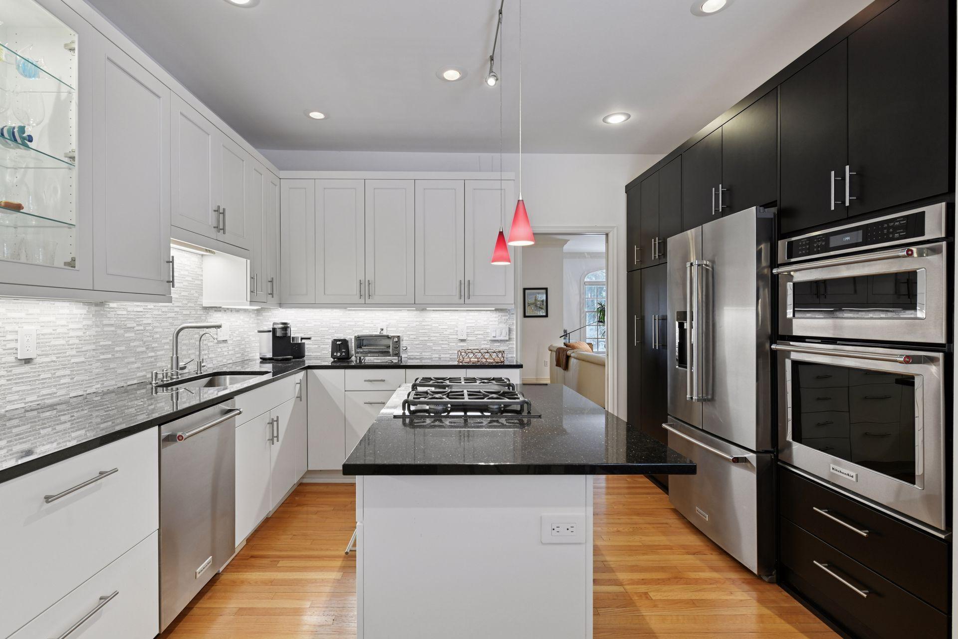 103 Edgewood Court Wayzata, MN 55391 - Photo 14 of 33