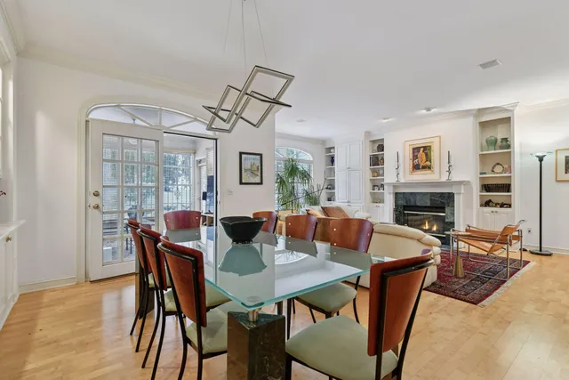 $815,000 | 103 Edgewood Court, Wayzata, MN 55391