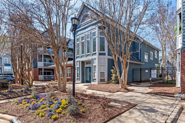 $238,000 | 525 North Graham Street, Unit 2F, Charlotte, NC 28202
