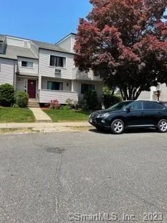 $179,900 | 252 Harlem Avenue, Unit C4, Bridgeport, CT 06606