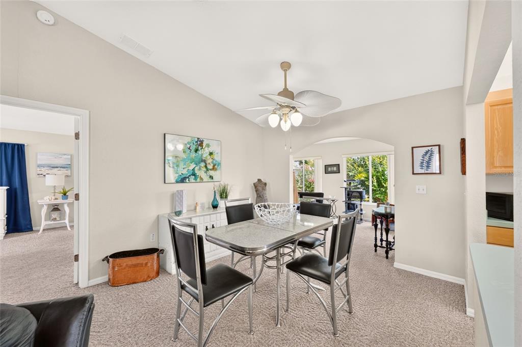 8446 Southeast 137th Loop Summerfield, FL 34491 - Photo 10 of 62 Gallery Image 10