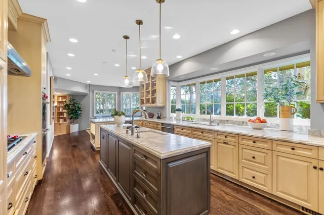 $16,180,000 | 1600 Marlborough Road, Hillsborough, CA 94010