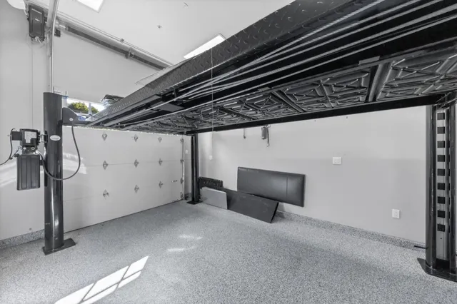 $16,180,000 | 1600 Marlborough Road, Hillsborough, CA 94010