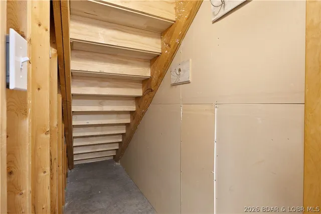 $480,000 | 130 Doubletree Lane, Camdenton, MO 65020